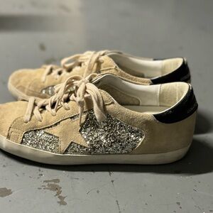 Golden Goose Sneakers - Size 40
